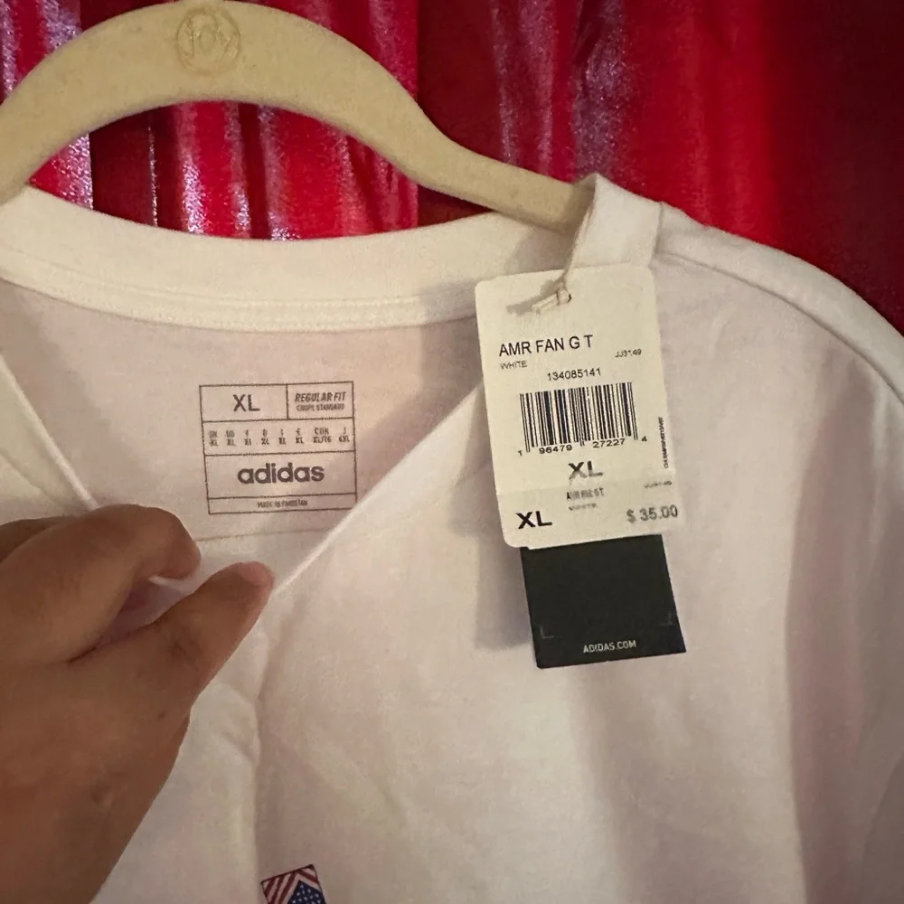 Adidas White USA Tee size XL NWT